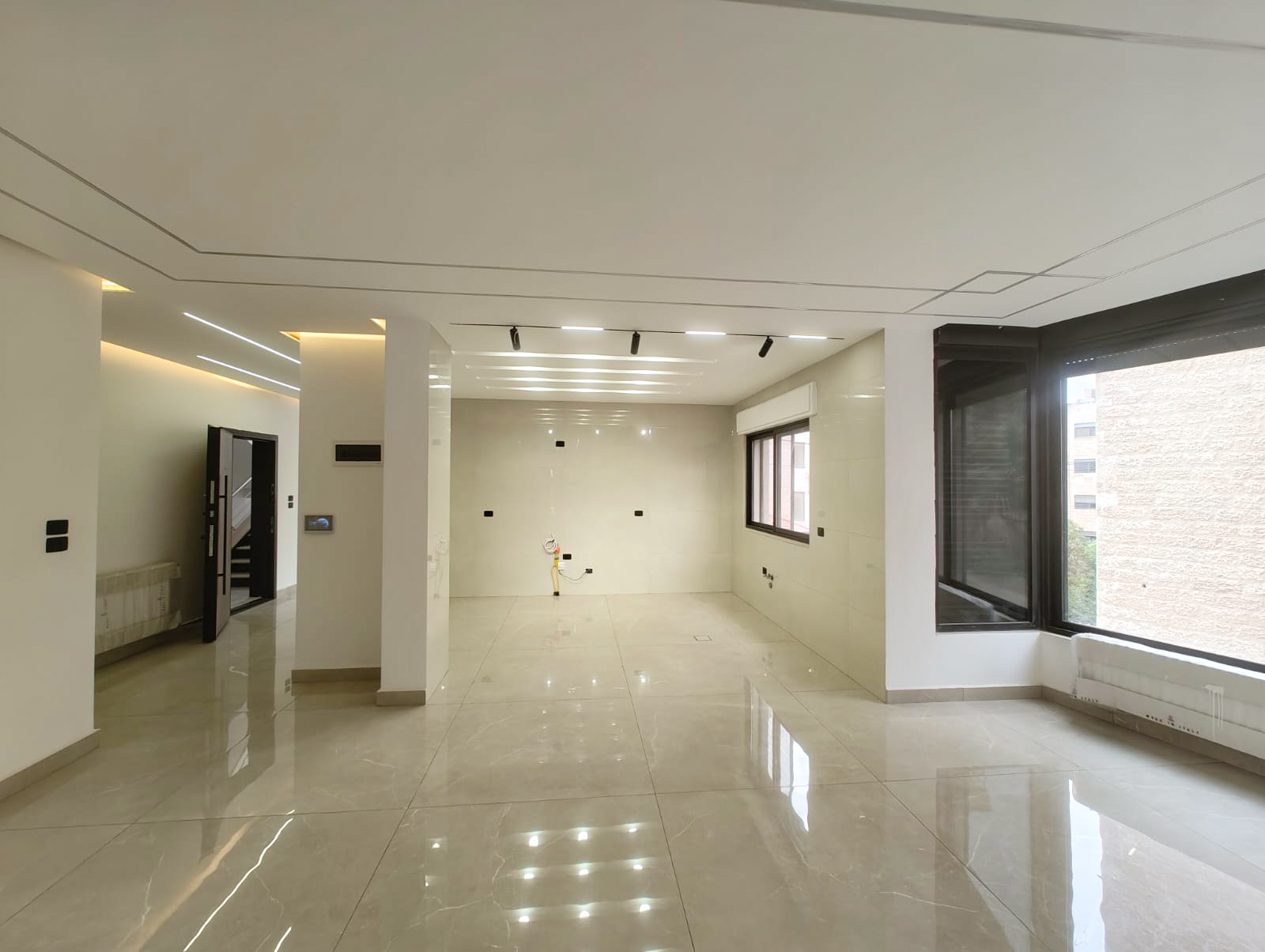 c3eebecc-ae31-48c0-8de1-7ebc4878508c copy.jpg